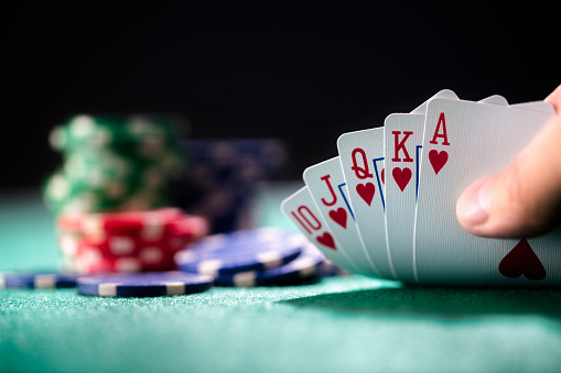 What games are offered at online casinos? post thumbnail image